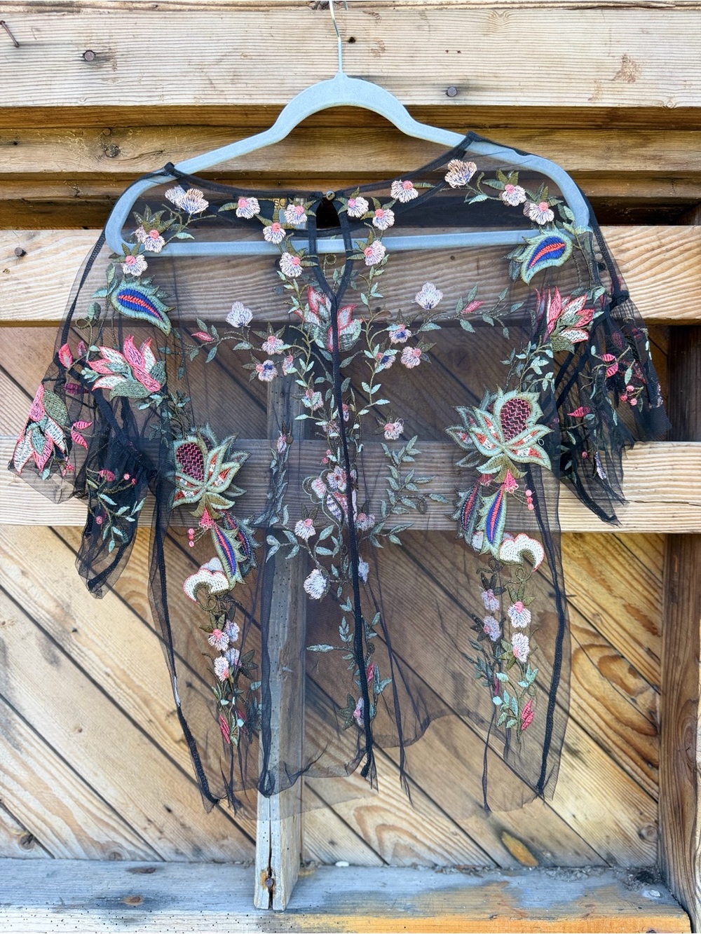 💞 Dalia Sheer Black Floral Embroidered Blouse - Picture 6 of 6